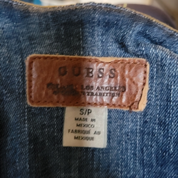 Guess Cropped Denim Jacket - Picture 3 of 5